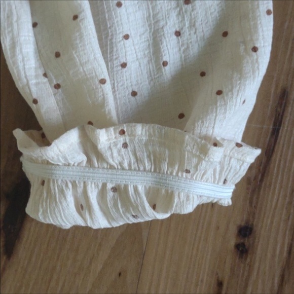 Sheer blouse with elastic waist - Picture 11 of 11